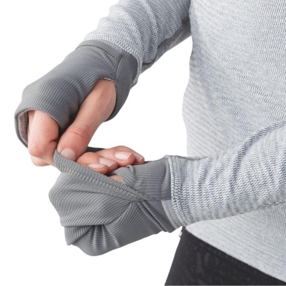 Lululemon Runderful 1/2 Zip Mini Check Pique White
Heathered Slate | Size 6 - Picture 12 of 15